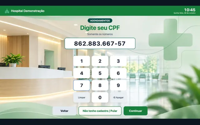 Totem pedindo o CPF com teclado numérico grande